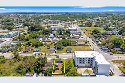 11969 SW 216th St, Miami, FL 33170 - Photo 8