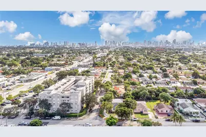 521 NW 33rd Ave, Miami, FL 33125 - Photo 32