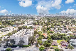 521 NW 33rd Ave, Miami, FL 33125 - Photo 32