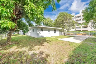 521 NW 33rd Ave, Miami, FL 33125 - Photo 30