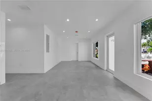 521 NW 33rd Ave, Miami, FL 33125 - Photo 8