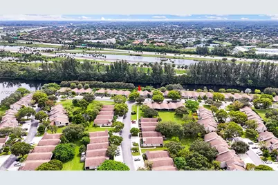 570 Woodgate Cir #A, Sunrise, FL 33326 - Photo 10