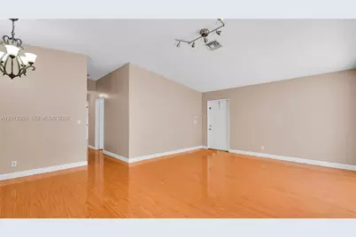 570 Woodgate Cir #A, Sunrise, FL 33326 - Photo 14