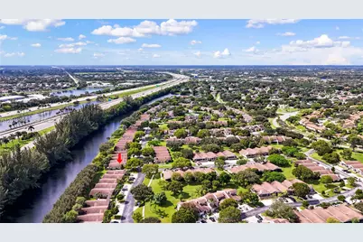 570 Woodgate Cir #A, Sunrise, FL 33326 - Photo 6