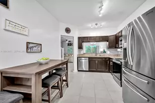 8327 Via Leonessa, Boca Raton, FL 33433 - Photo 10