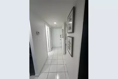 8233 Harding Ave #503, Miami Beach, FL 33141 - Photo 6
