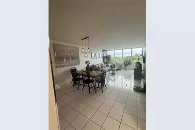 8233 Harding Ave #503, Miami Beach, FL 33141 - Photo 4