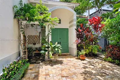 1818 Espanola Dr, Miami, FL 33133 - Photo 2