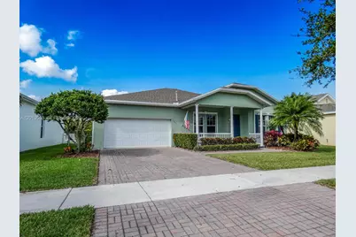 10671 SW Waterway Ln, Port Saint Lucie, FL 34987 - Photo 2