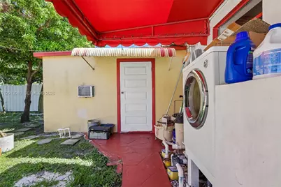 1215 S 24th Ave, Hollywood, FL 33020 - Photo 18