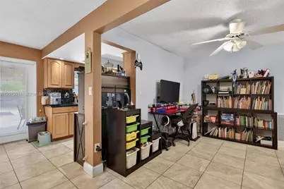 8505 NW 29th Dr, Coral Springs, FL 33065 - Photo 12