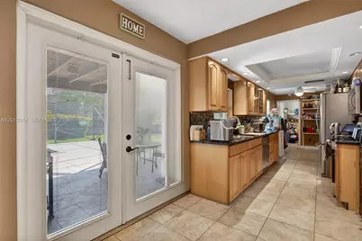 8505 NW 29th Dr, Coral Springs, FL 33065 - Photo 18