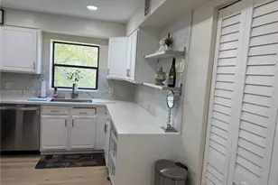 491 Racquet Club Rd, Weston, FL 33326 - Photo 16