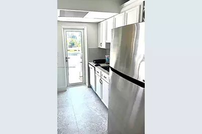 2715 N Ocean Blvd #2E, Fort Lauderdale, FL 33308 - Photo 12