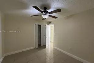 1337 NW 1st St, Miami, FL 33125 - Photo 18
