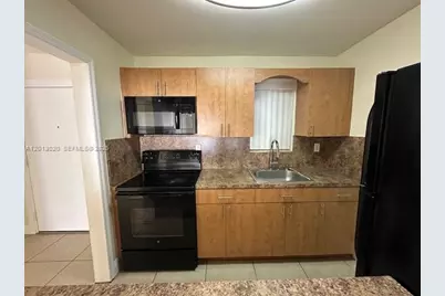 1337 NW 1st St #14, Miami, FL 33125 - Photo 8