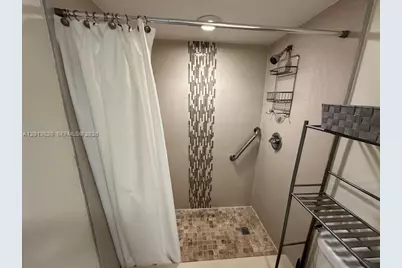 1337 NW 1st St #14, Miami, FL 33125 - Photo 16