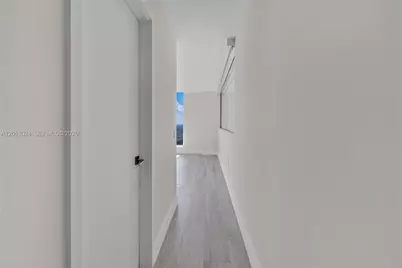 121 NE 34th St #PH3217, Miami, FL 33137 - Photo 6