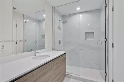 121 NE 34th St #PH3217, Miami, FL 33137 - Photo 34