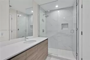 121 NE 34th St, Miami, FL 33137 - Photo 34