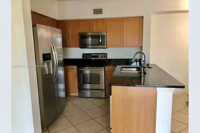 6559 Emerald Dunes Dr #304, West Palm Beach, FL 33411 - Photo 2