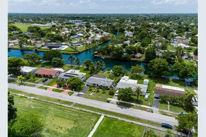 19311 Sterling Dr, Cutler Bay, FL 33157 - Photo 38