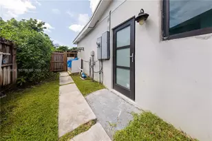 19311 Sterling Dr, Cutler Bay, FL 33157 - Photo 24