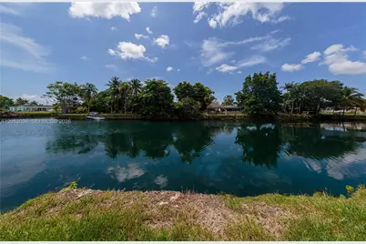 19311 Sterling Dr, Cutler Bay, FL 33157 - Photo 28