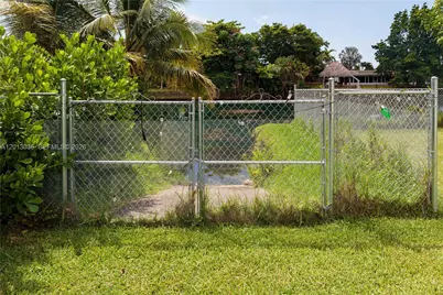 19311 Sterling Dr, Cutler Bay, FL 33157 - Photo 34