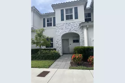 2693 SE 19th St, Homestead, FL 33035 - Photo 1