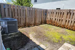 2693 SE 19th St, Homestead, FL 33035 - Photo 36