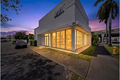 201 NW 37th St, Miami, FL 33127 - Photo 4
