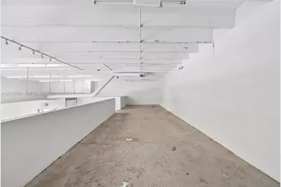 201 NW 37th St, Miami, FL 33127 - Photo 20