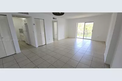 8240 SW 210th St #214, Cutler Bay, FL 33189 - Photo 4