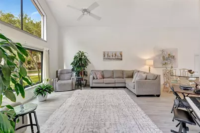 10325 NW 6th St, Coral Springs, FL 33071 - Photo 20