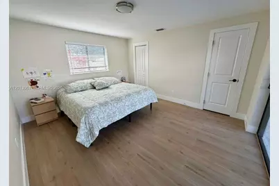 151 SE 6th Ct, Pompano Beach, FL 33060 - Photo 6