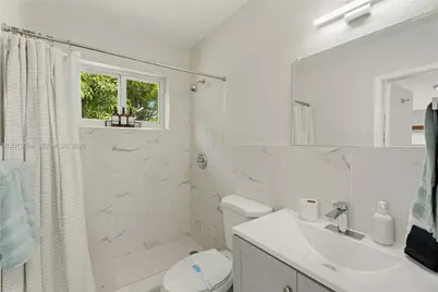 2825 NW 9th Ave, Wilton Manors, FL 33311 - Photo 12