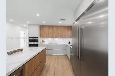 301 88th St, Surfside, FL 33154 - Photo 28