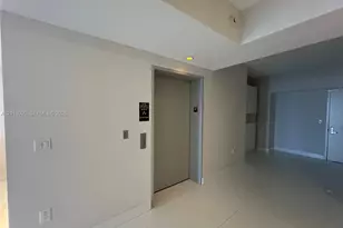1010 Brickell Ave, Miami, FL 33131 - Photo 16