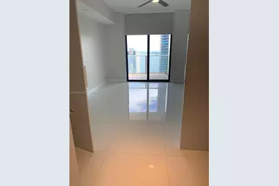 1010 Brickell Ave #3704, Miami, FL 33131 - Photo 6