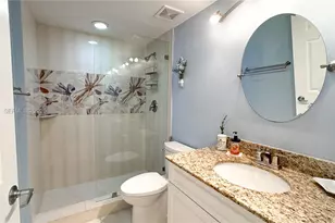 18100 N Bay Rd, Sunny Isles Beach, FL 33160 - Photo 8