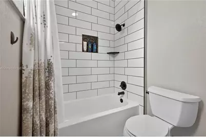 1306 Crossbill Ct, Weston, FL 33327 - Photo 38