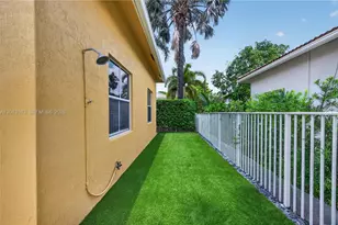 1306 Crossbill Ct, Weston, FL 33327 - Photo 54