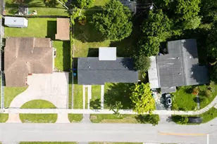 291 NW 184th Terrace, Miami Gardens, FL 33169 - Photo 28