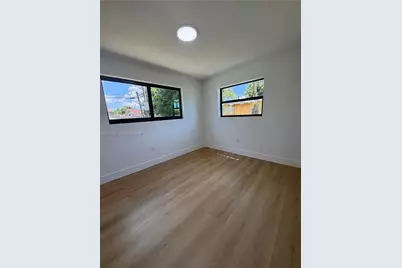 291 NW 184th Ter, Miami Gardens, FL 33169 - Photo 18