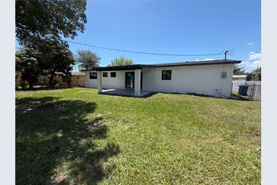 291 NW 184th Ter, Miami Gardens, FL 33169 - Photo 20