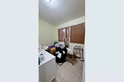 2335 NW 55th St, Miami, FL 33142 - Photo 10