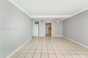 1430 Brickell Bay Dr, Miami, FL 33131 - Photo 28