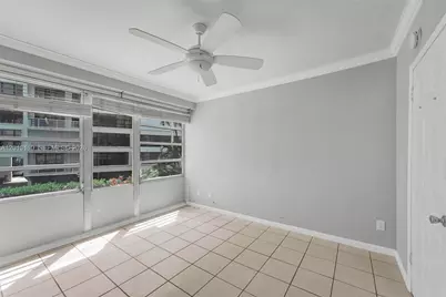 1430 Brickell Bay Dr #206, Miami, FL 33131 - Photo 24