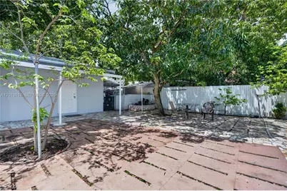 2450 NW 32nd St, Miami, FL 33142 - Photo 28